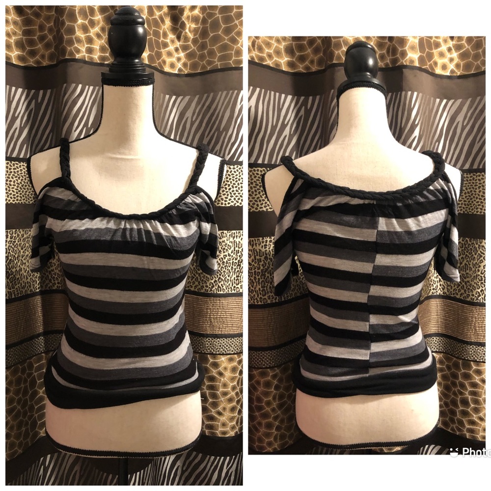 Stripped blouse - Picture 2 of 2